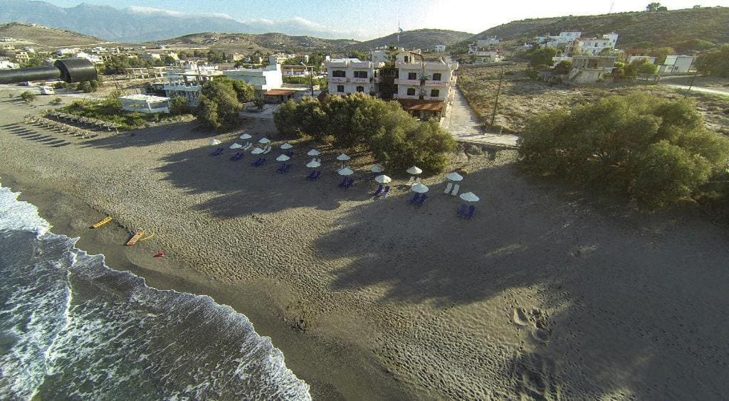 Alexander Beach Hotel - Main view