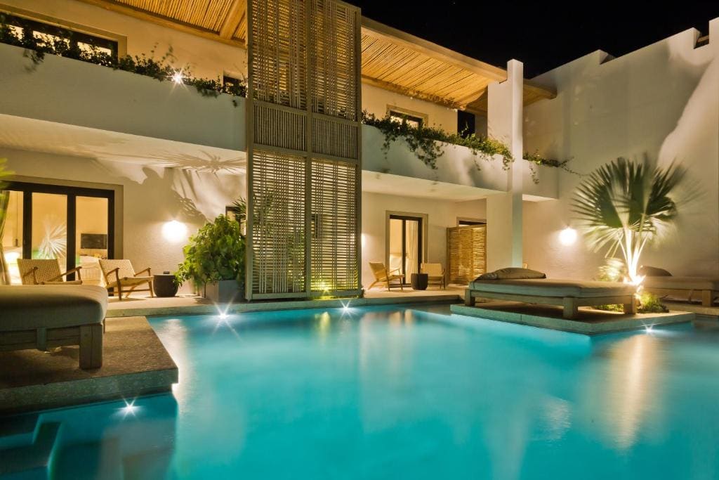 Almi Luxury Rooms - View 3