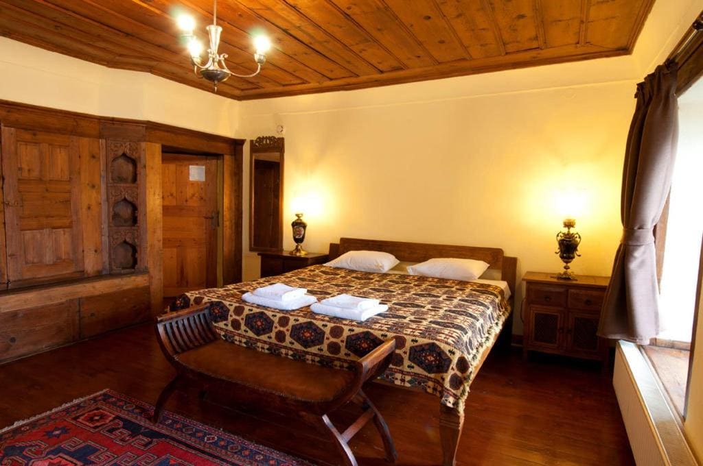 Vergoula's Mansion - View 6