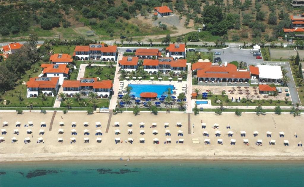 Assa Maris Beach Hotel - Main view