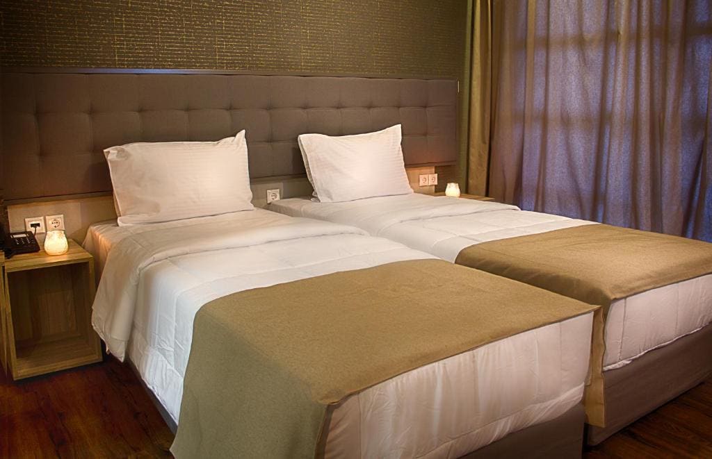 Athlos Hotel - View 5