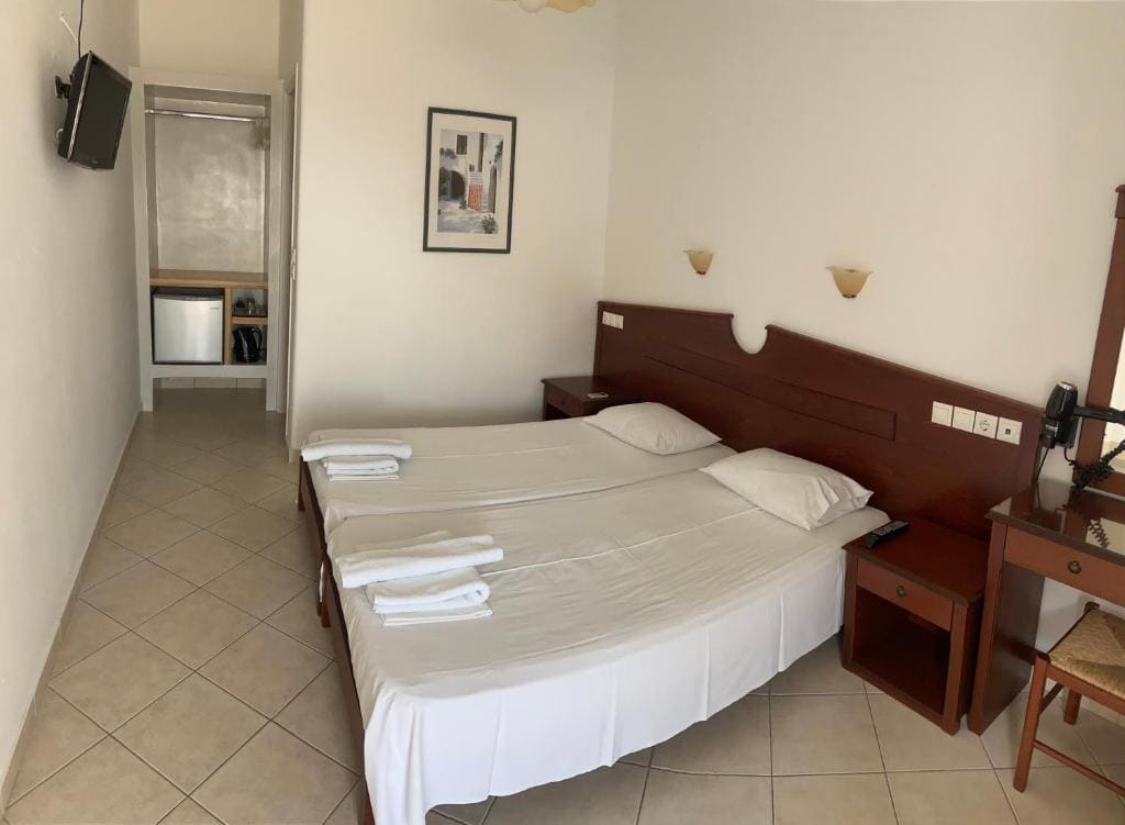 Elpis Rooms - View 5