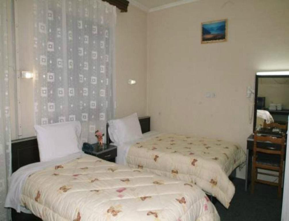 Hotel Hellinis - View 2