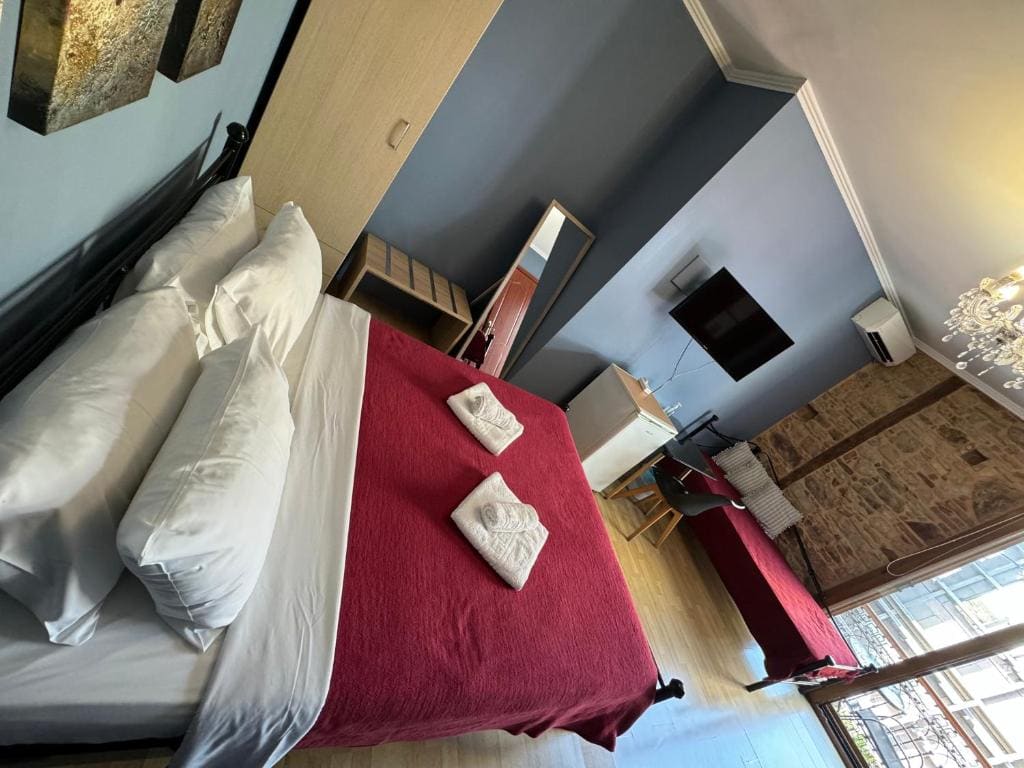 Ionia rooms - View 2