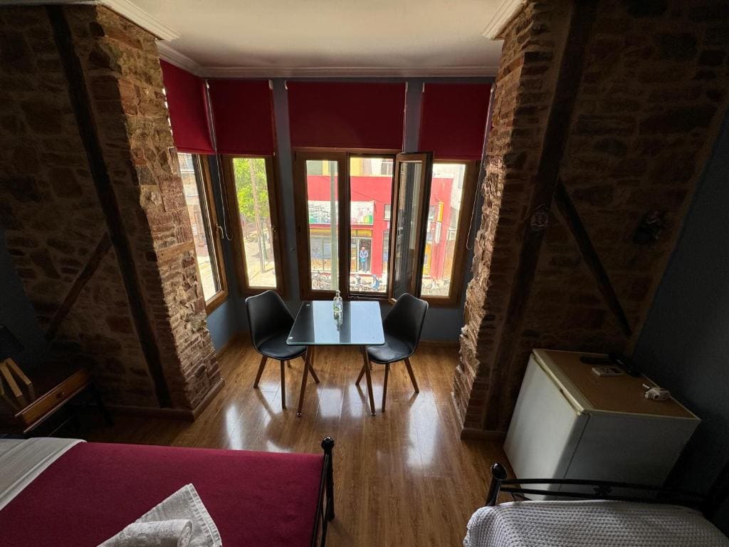 Ionia rooms - View 7
