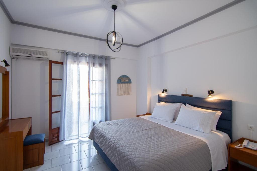 Iro's Residence - View 7