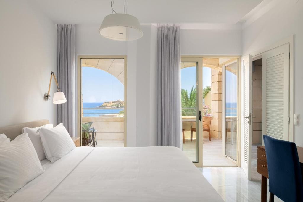 Macaris Suites & Spa - View 2