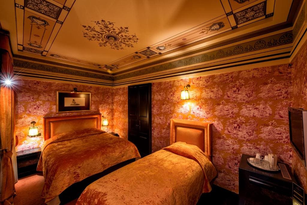 Maison Grecque Hotel Extraordinaire - View 6