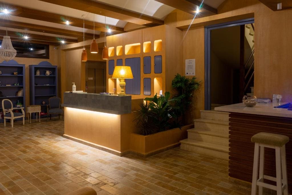 Hotel Manthos Blue - Main view