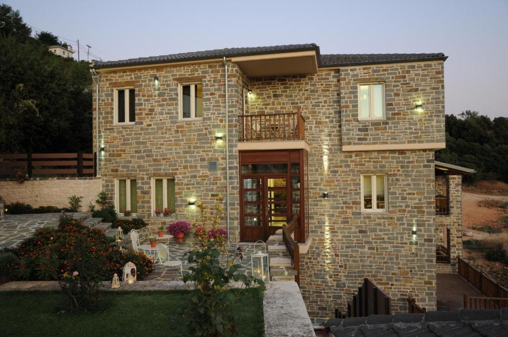 Mir Boutique Hotel - Main view