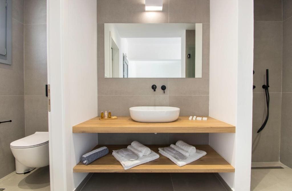 Oro Suites - View 5