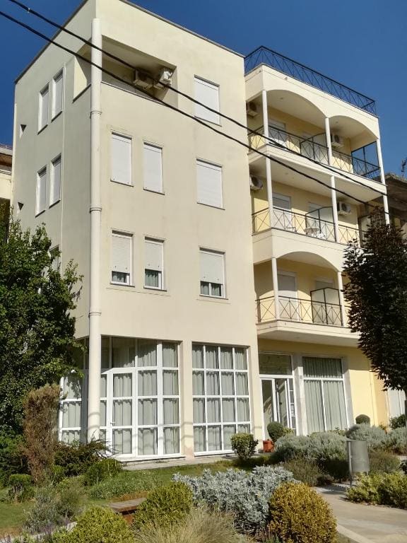 Olympia - Main view