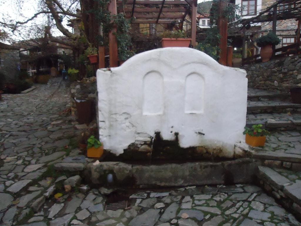 Traditional Guesthouse Archontoula - View 7
