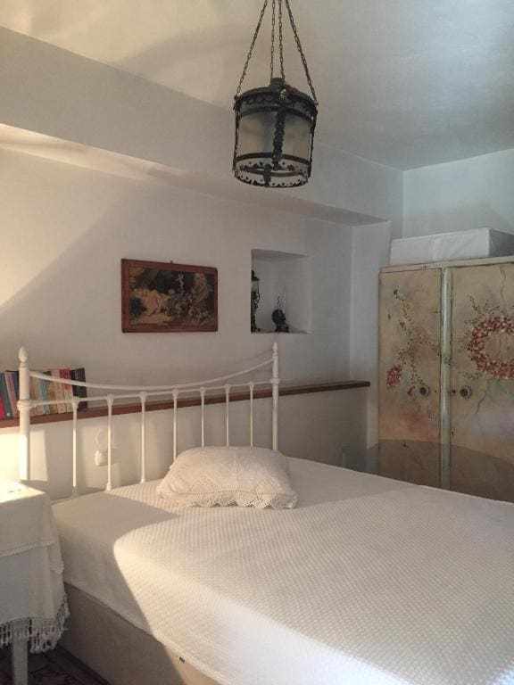 Stephania's Stone House - View 6