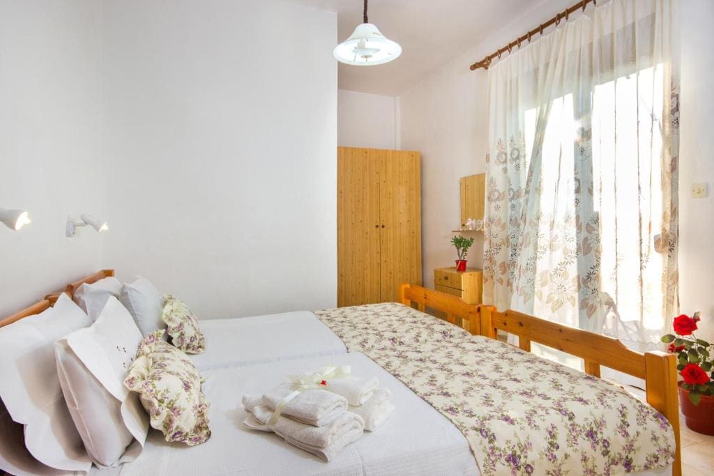 Summer Rooms - View 6