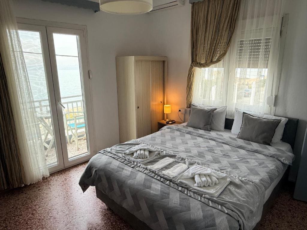 Sunset view Rooms - View 2