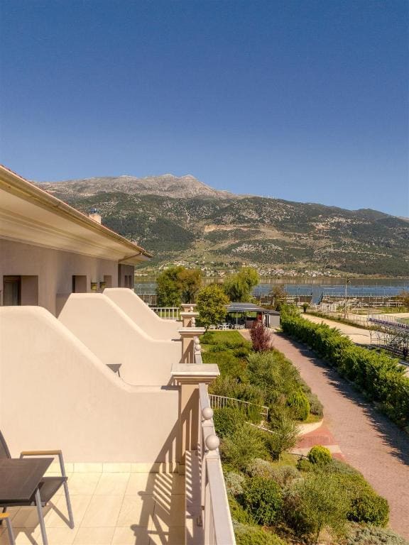 The Lake Hotel - View 4