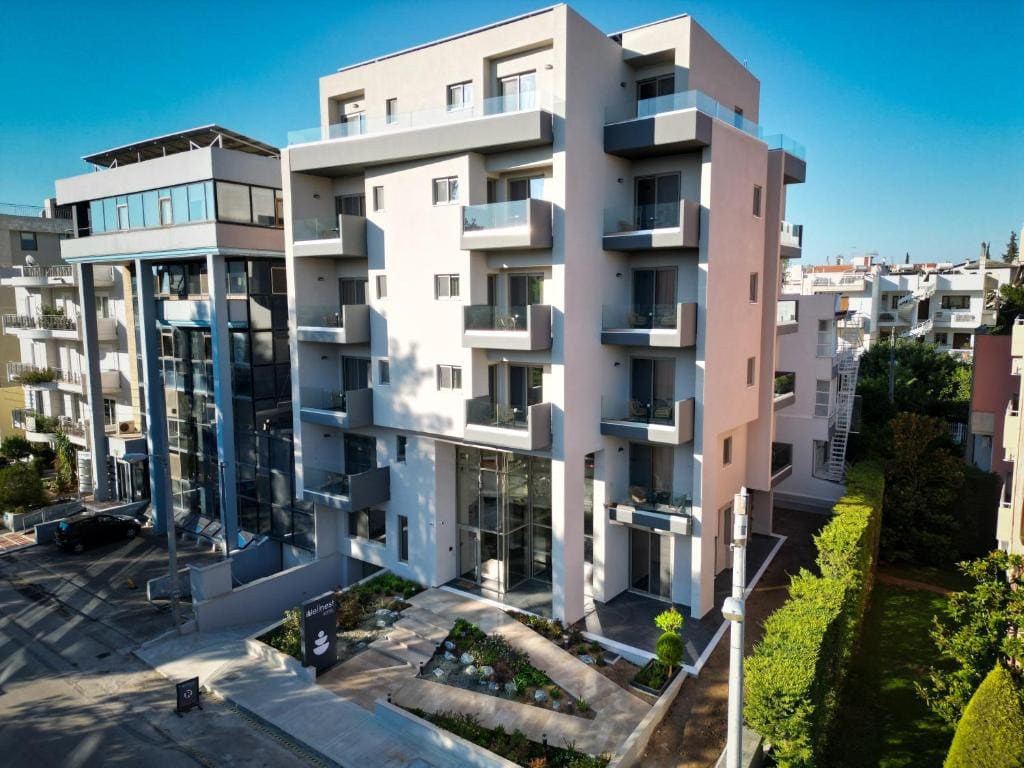 Wellnest Hotel - Main view