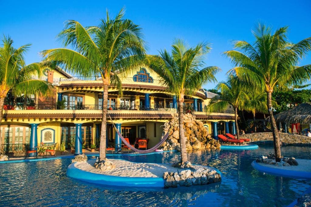Caribe Tesoro - Main view