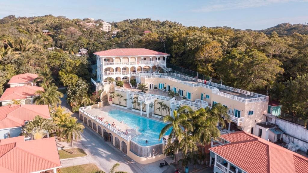 West End Dive Resort - Main view