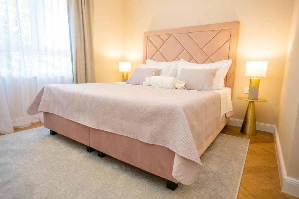 City and Style Luxury Rooms Split 2 - Main view