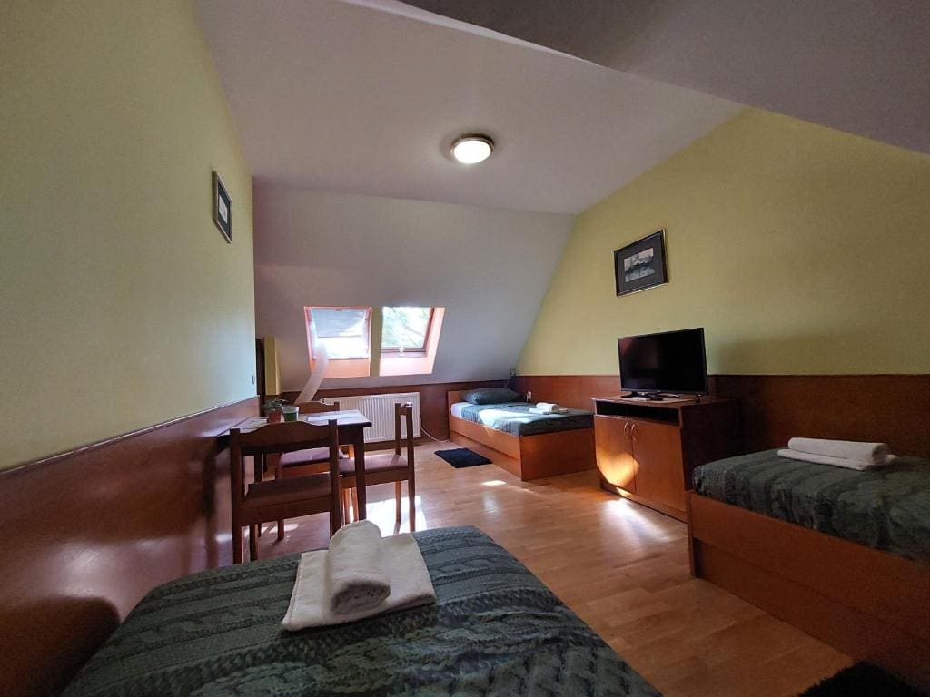 CBB Rooms - View 4