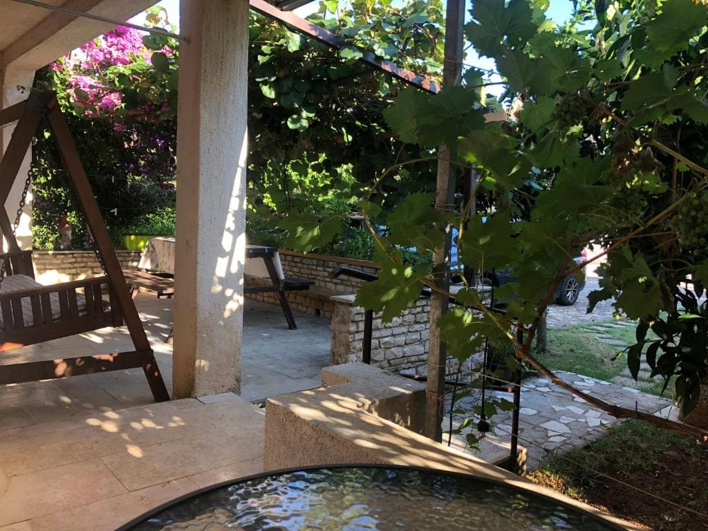 Double room with bathroom, beach close, kitchen use - View 3