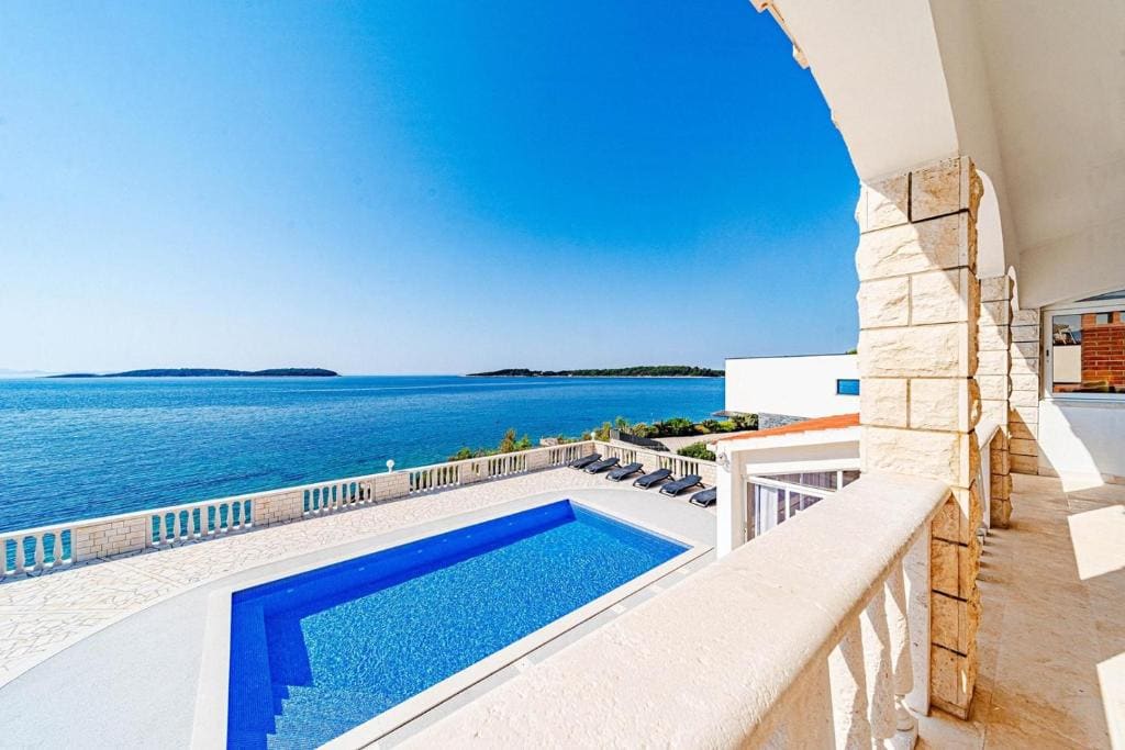 Holiday House Nova - View 5