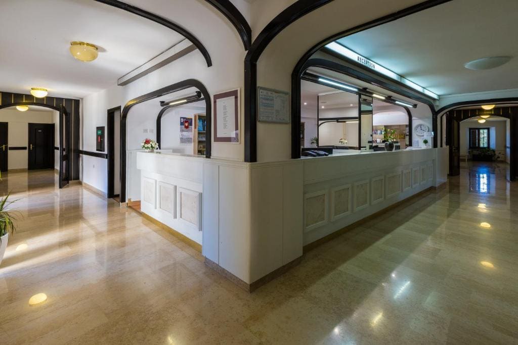 Hotel Kastel - Tampilan 2