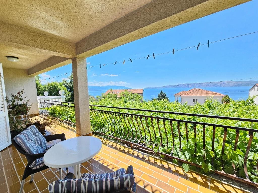 LEO ROOM 1 NV - Room for 2 persons with bathroom and balcony - View 5