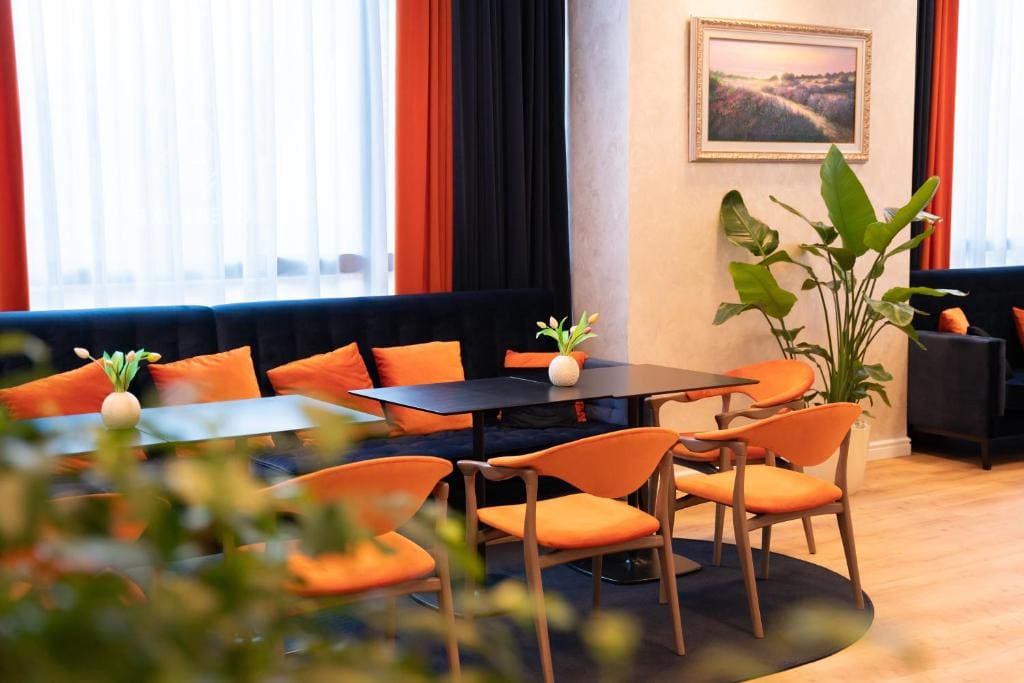 Hotel Luxe - View 6