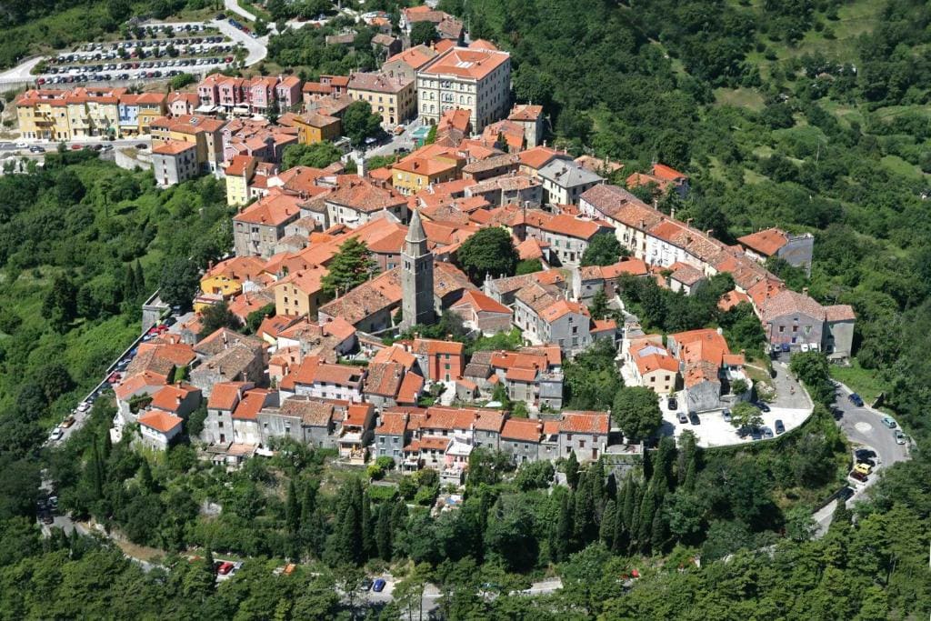 Mirakul Residence in a cute historic town - View 5