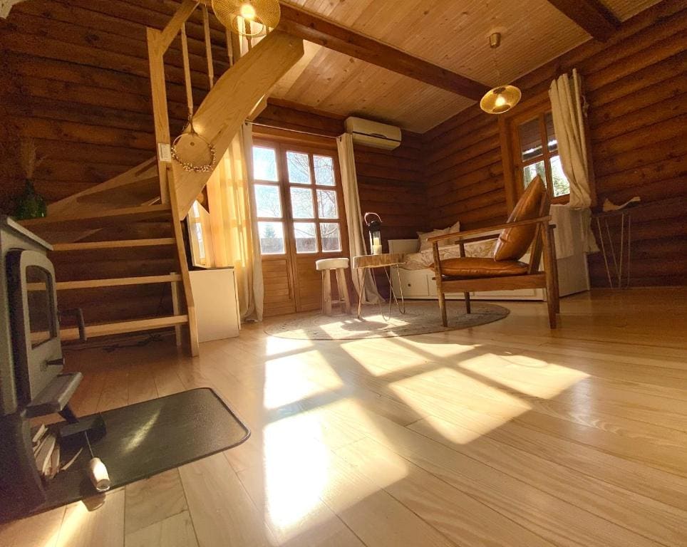 Pine Lodge - View 3
