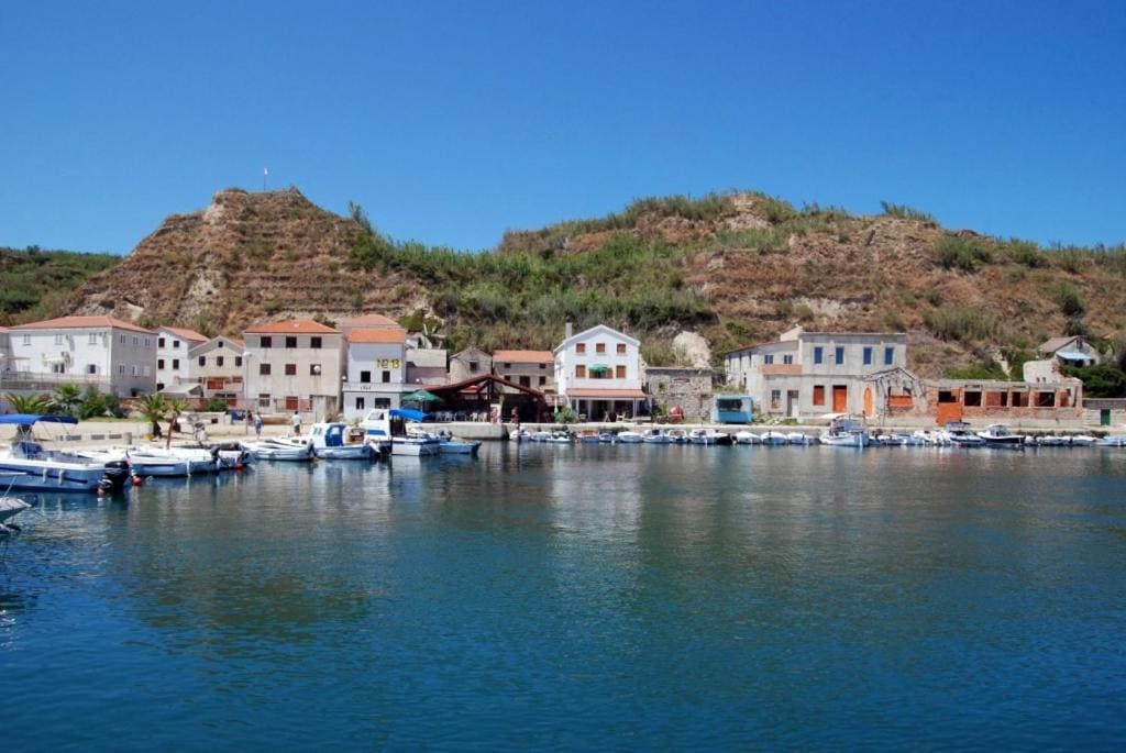 Room in Susak with air conditioning, W-LAN - View 4