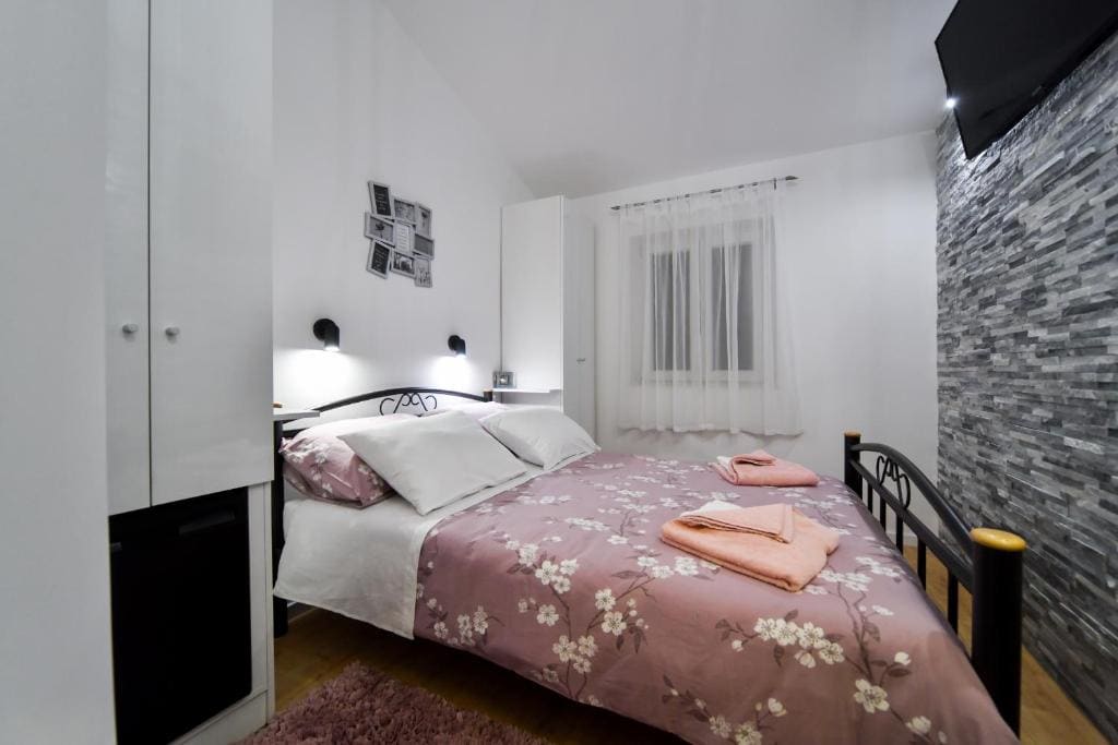 Apartments and Rooms Nekic - Vista 2