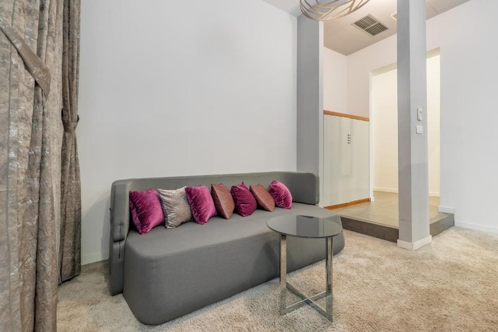 Starlight Luxury Suites - Προβολή 4