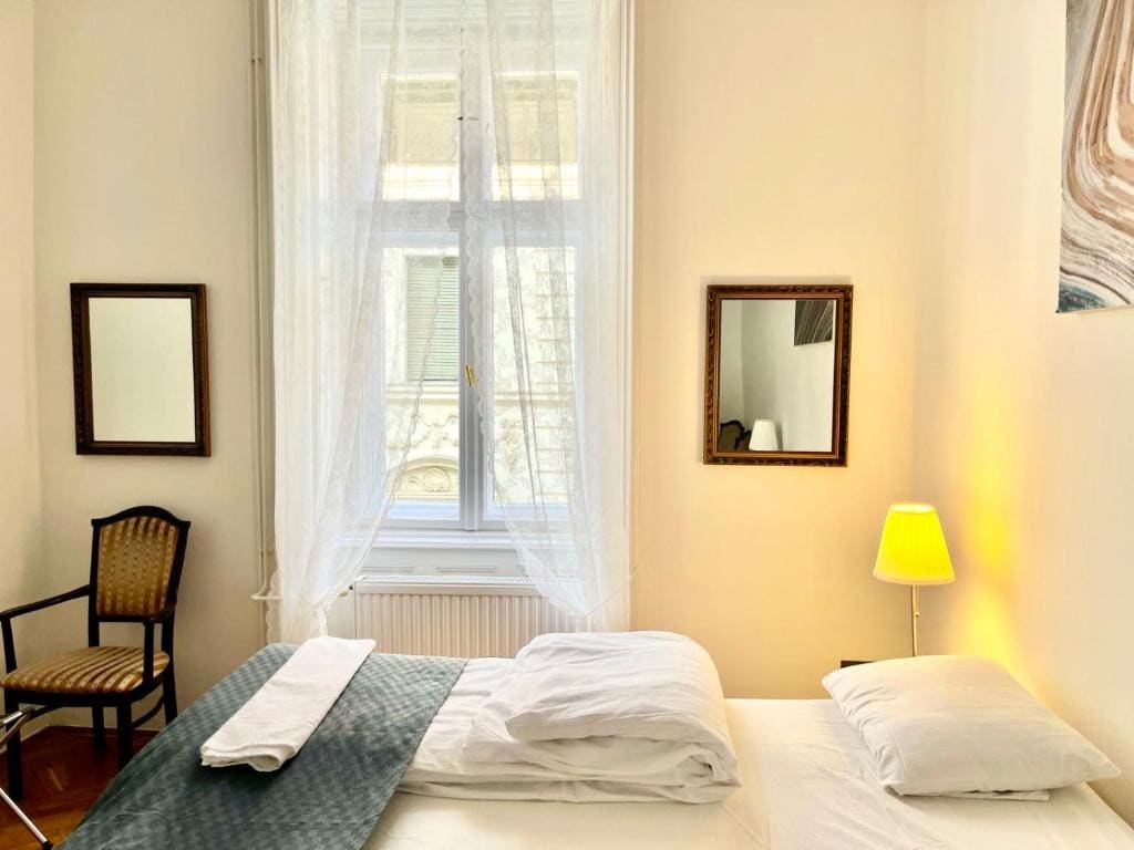 City Rooms - Main view