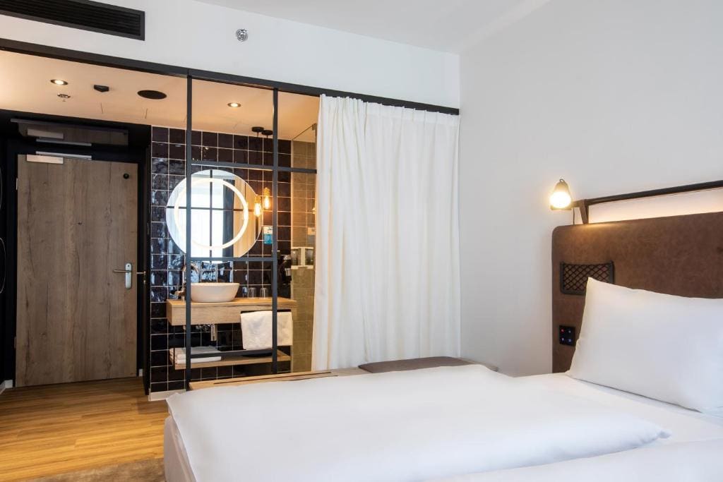 H2 Hotel Budapest - View 3