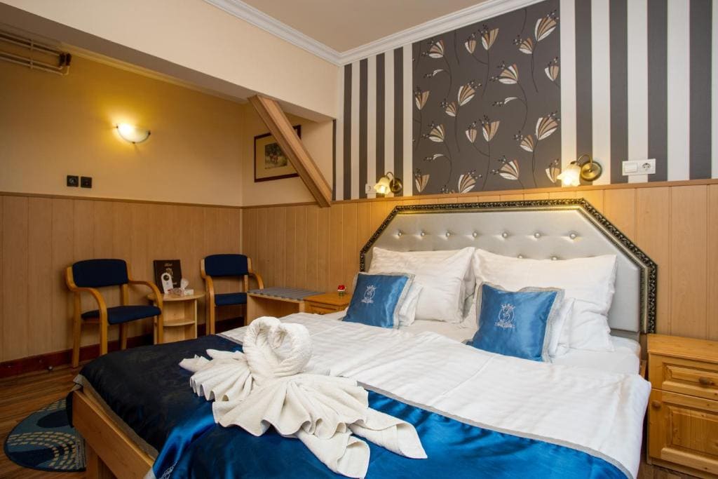 Illés Hotel - View 2