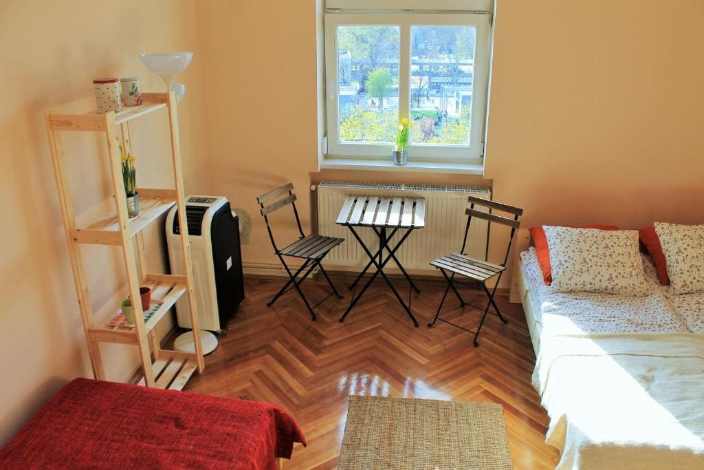B3 City Rooms - View 6