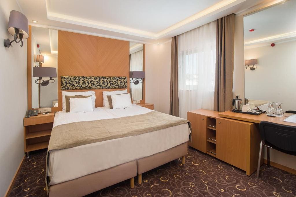 Marmara Hotel Budapest - View 2