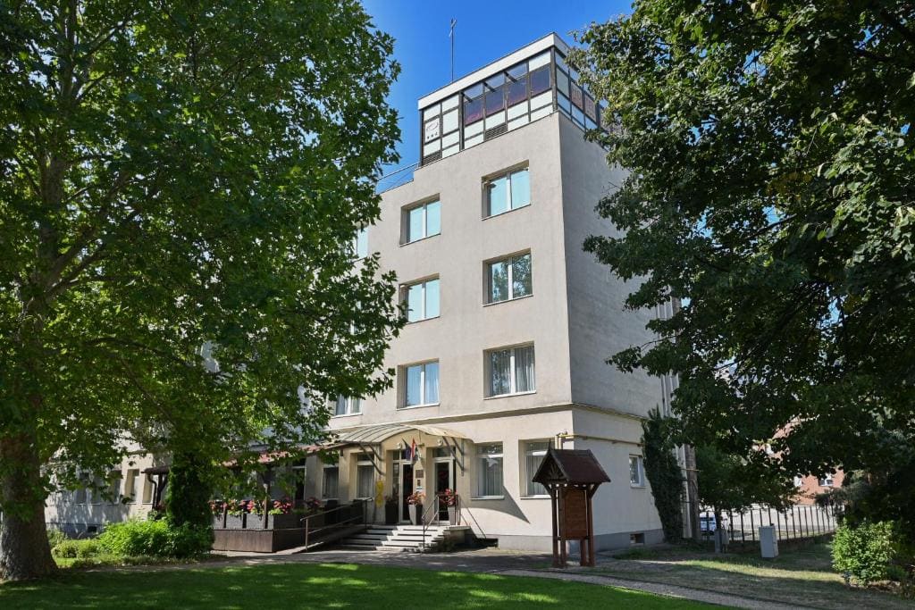 Hotel Opal Superior - Adults Only - Main view