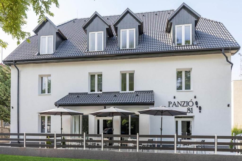 Panzió 81 - Main view