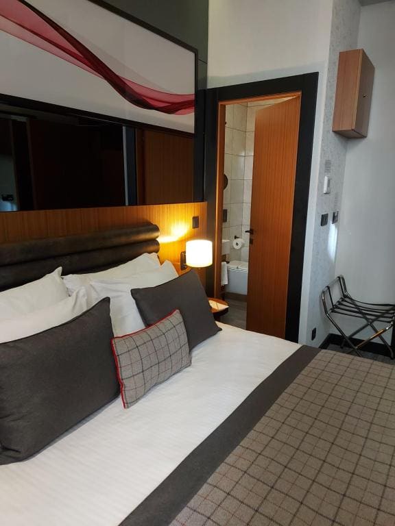 Ramada by Wyndham Budapest City Center - View 4
