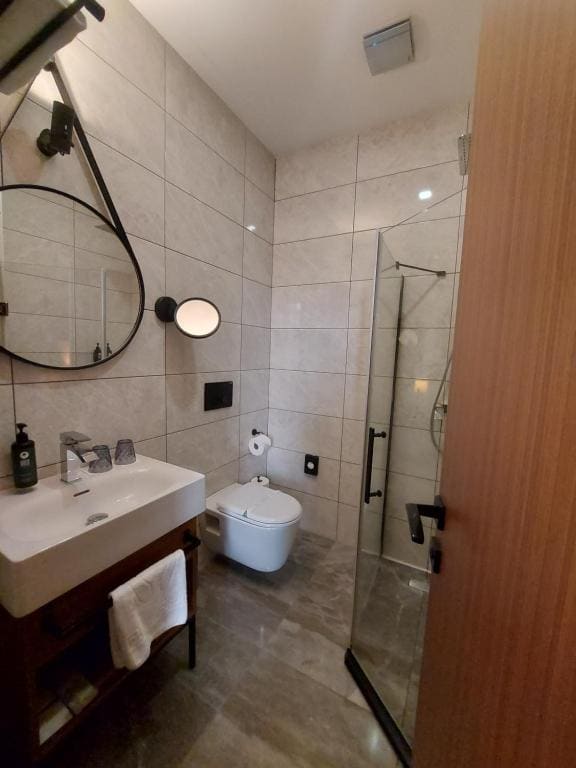 Ramada by Wyndham Budapest City Center - View 3