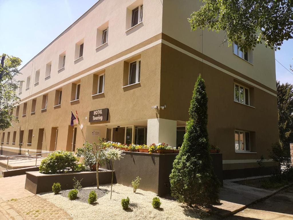 Hotel Touring - Main view