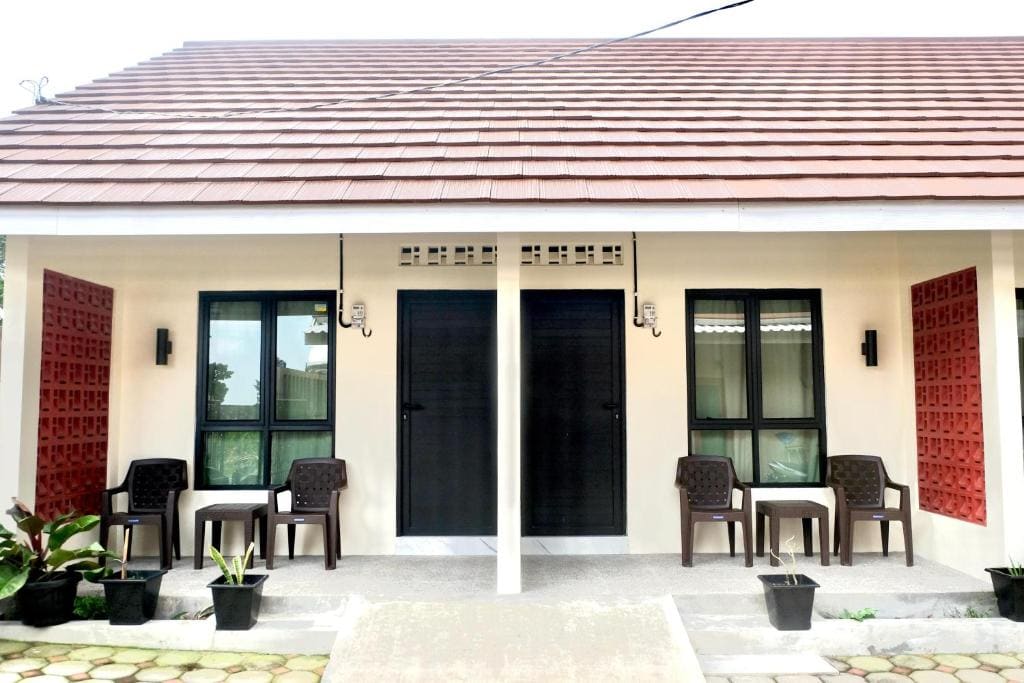 Anethos Living Tambakrejo Family Stay - Main view