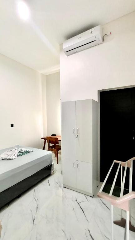 Anethos Living Tambakrejo Family Stay - View 2