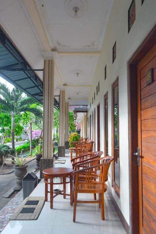 Aven G Penida - View 2