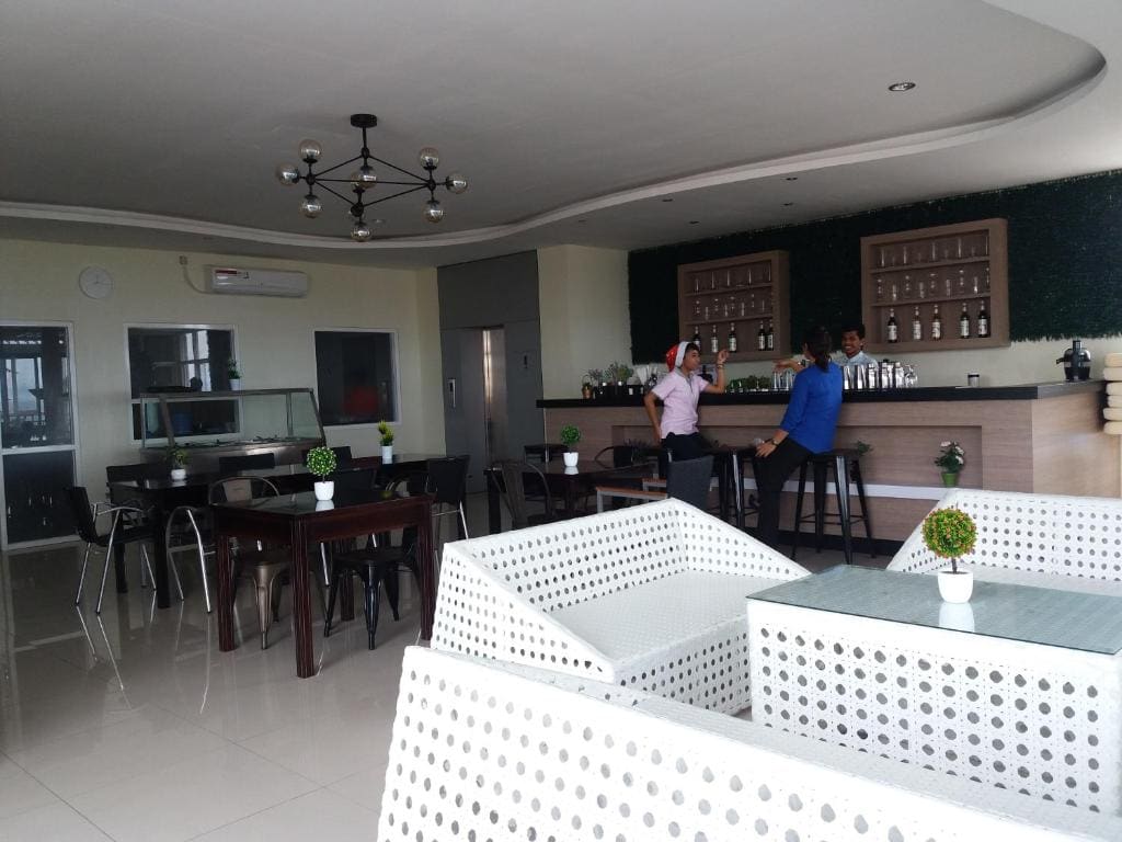 Avon's Residence - View 5